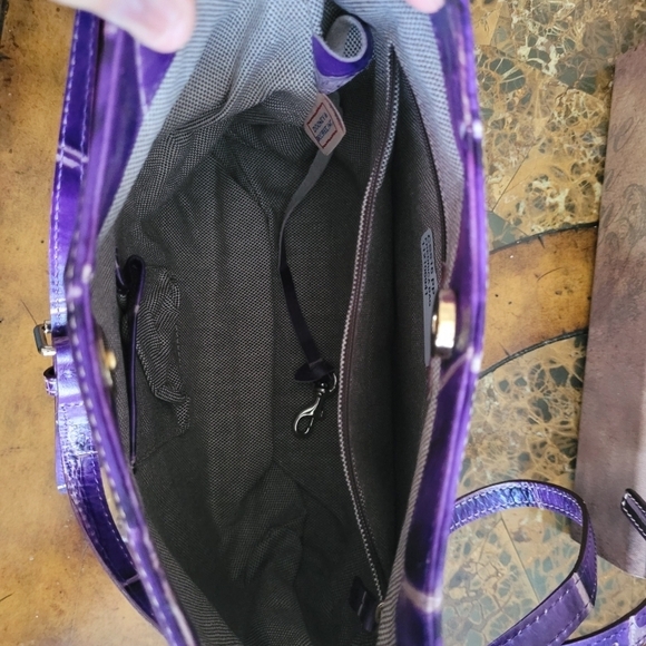 Dooney & Bourke Purple Leather Women's Bag - Picture 6 of 10